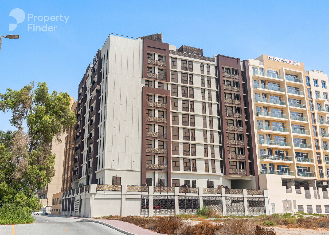 Gallery mosaic item small first