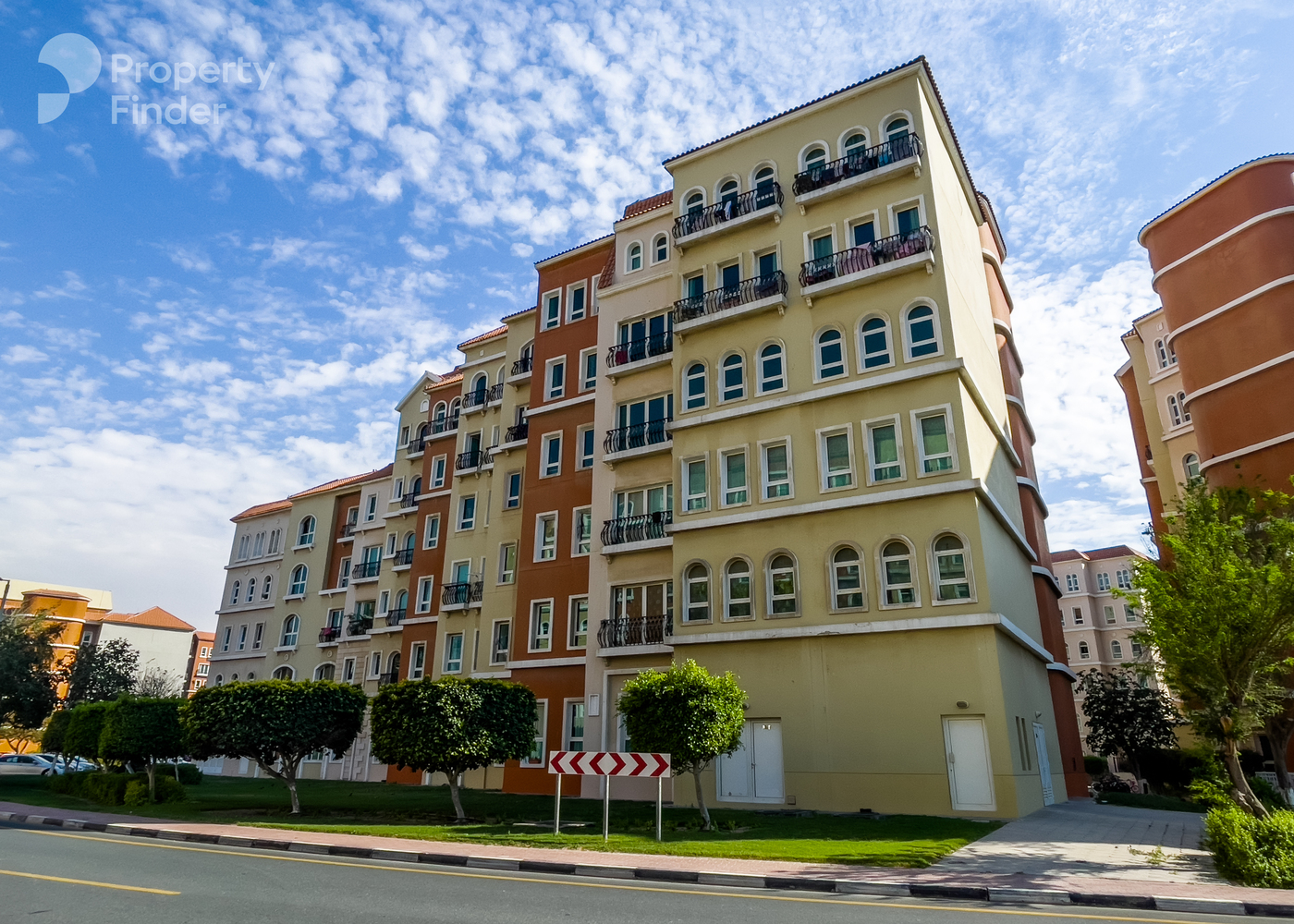 Gallery mosaic item small first