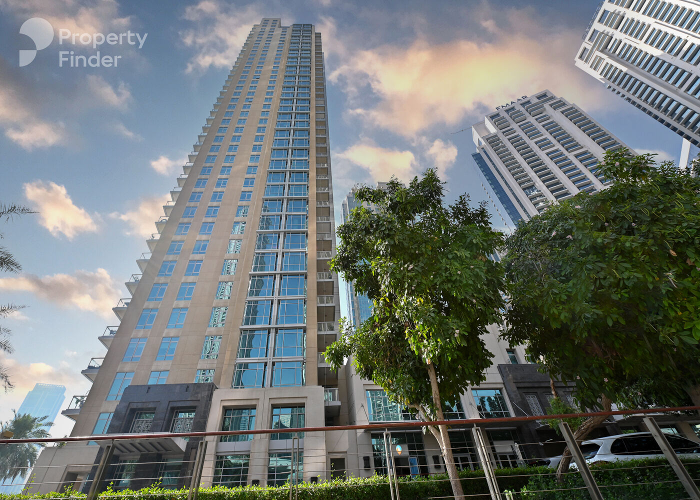 Gallery mosaic item small first