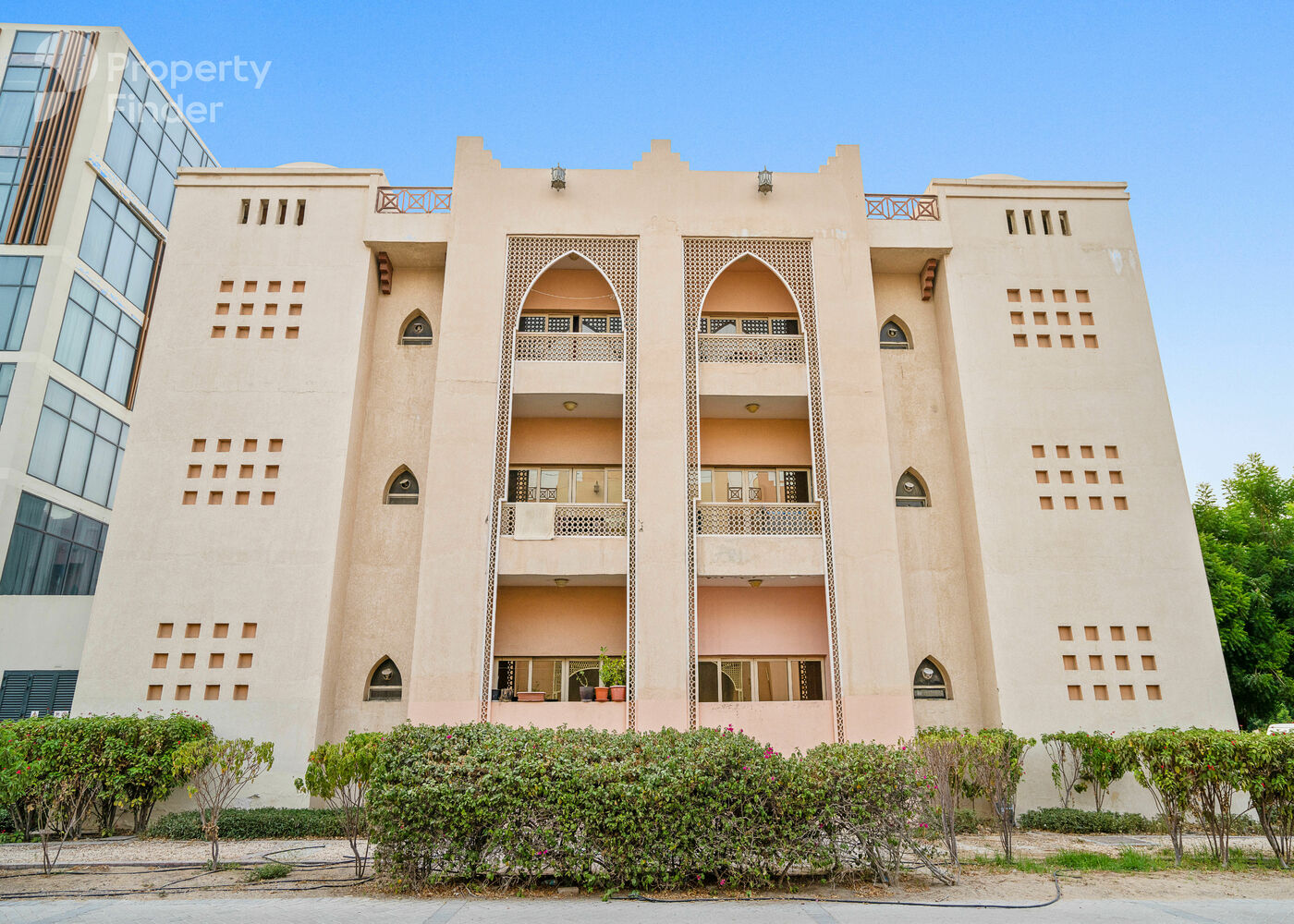 Gallery mosaic item small first