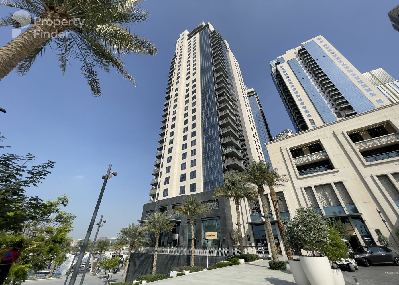 Gallery mosaic item small first