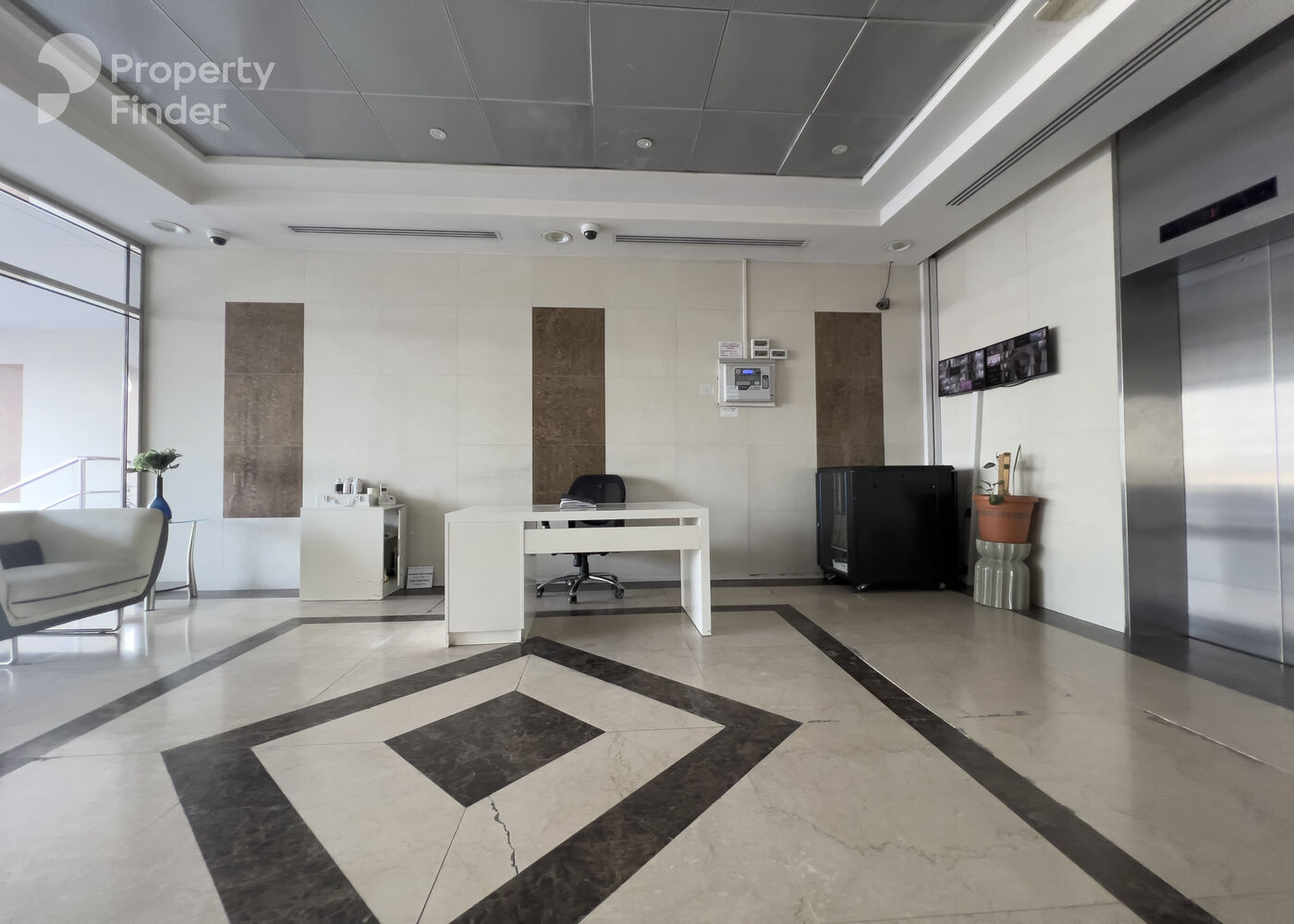 Gallery mosaic item small first