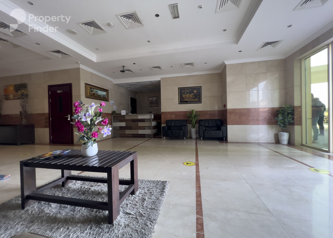 Gallery mosaic item small first