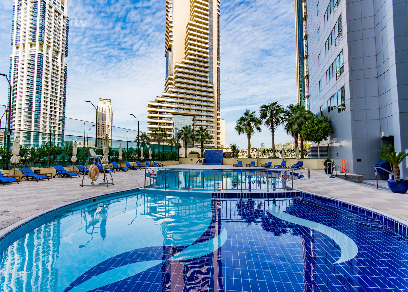 Gallery mosaic item small first