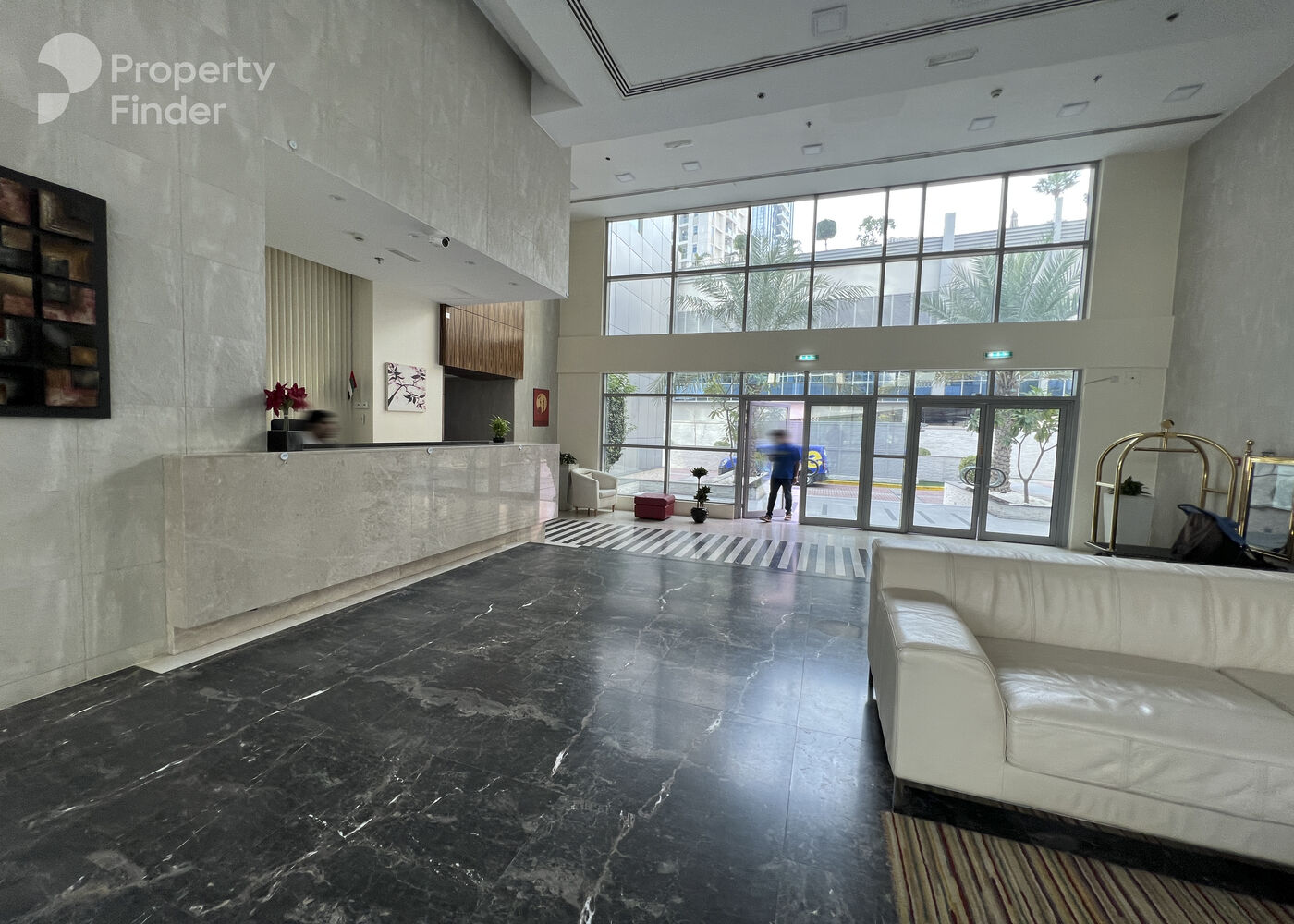 Gallery mosaic item small first