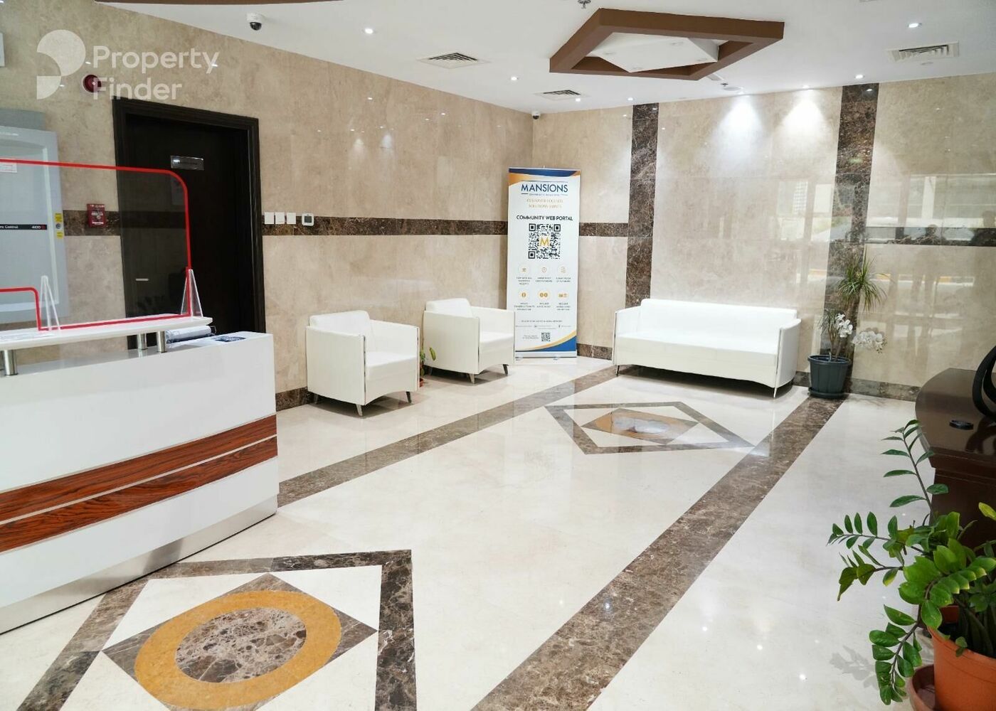 Gallery mosaic item small first