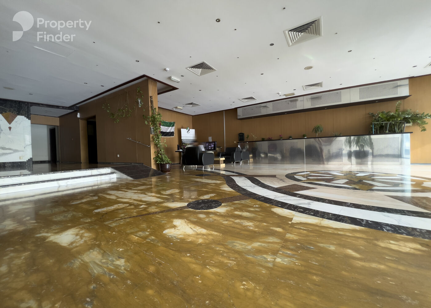 Gallery mosaic item small first