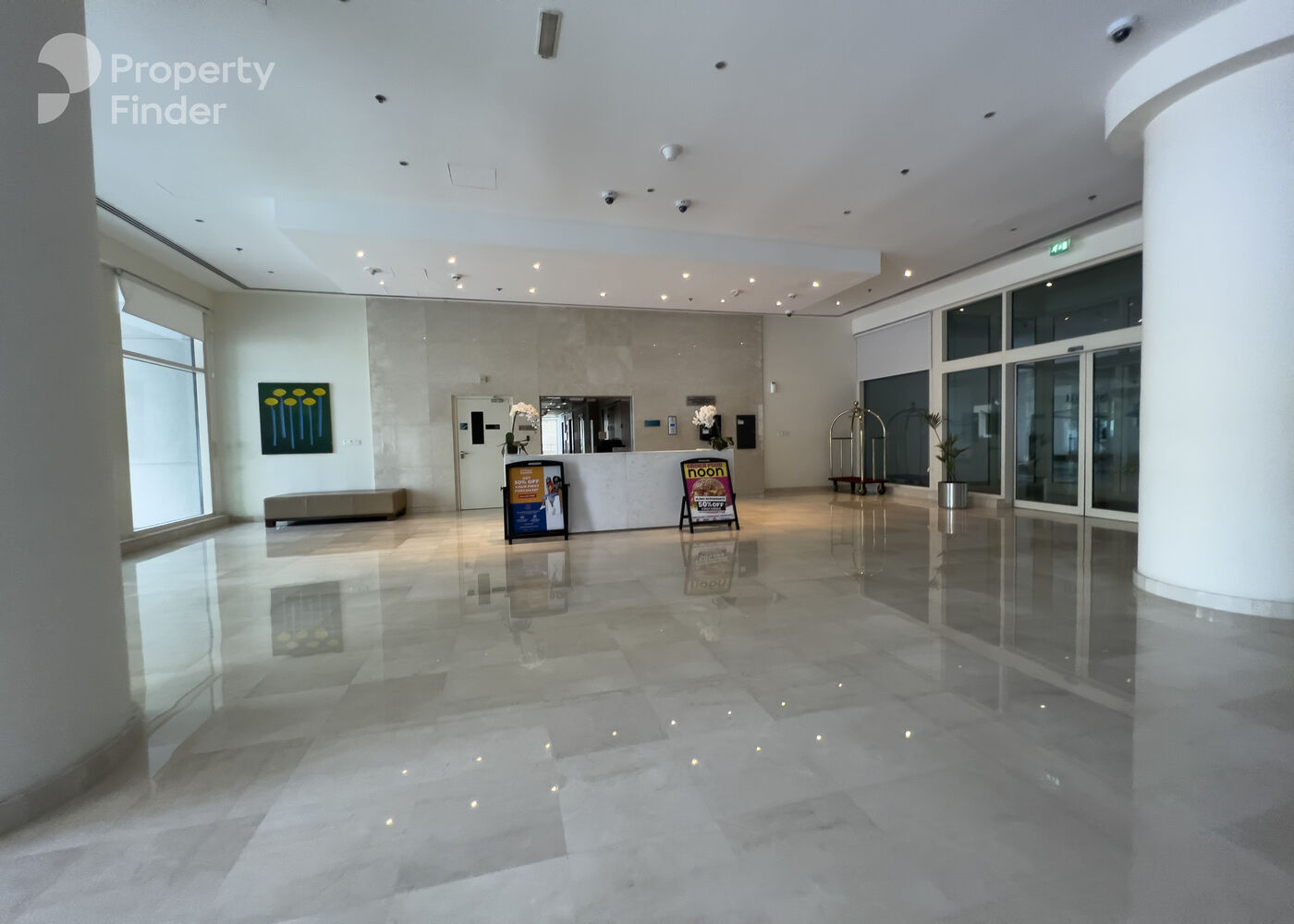 Gallery mosaic item small first