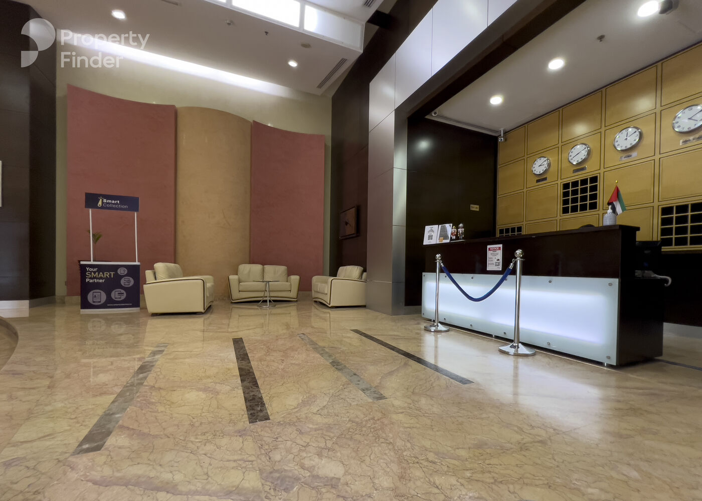 Gallery mosaic item small first