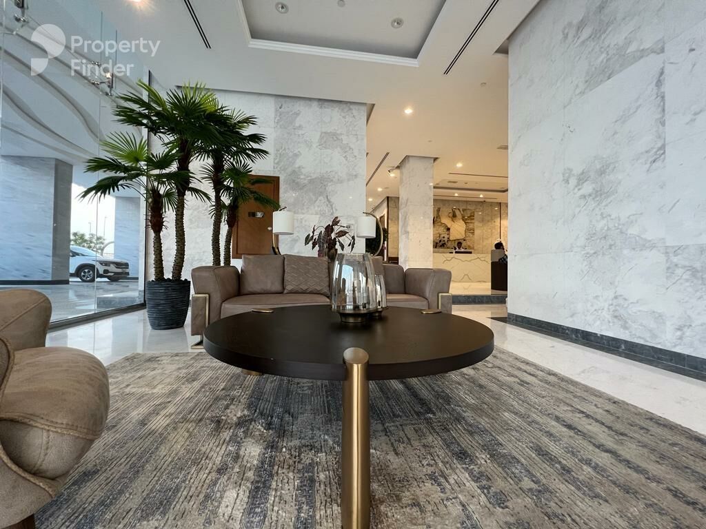 Gallery mosaic item small first