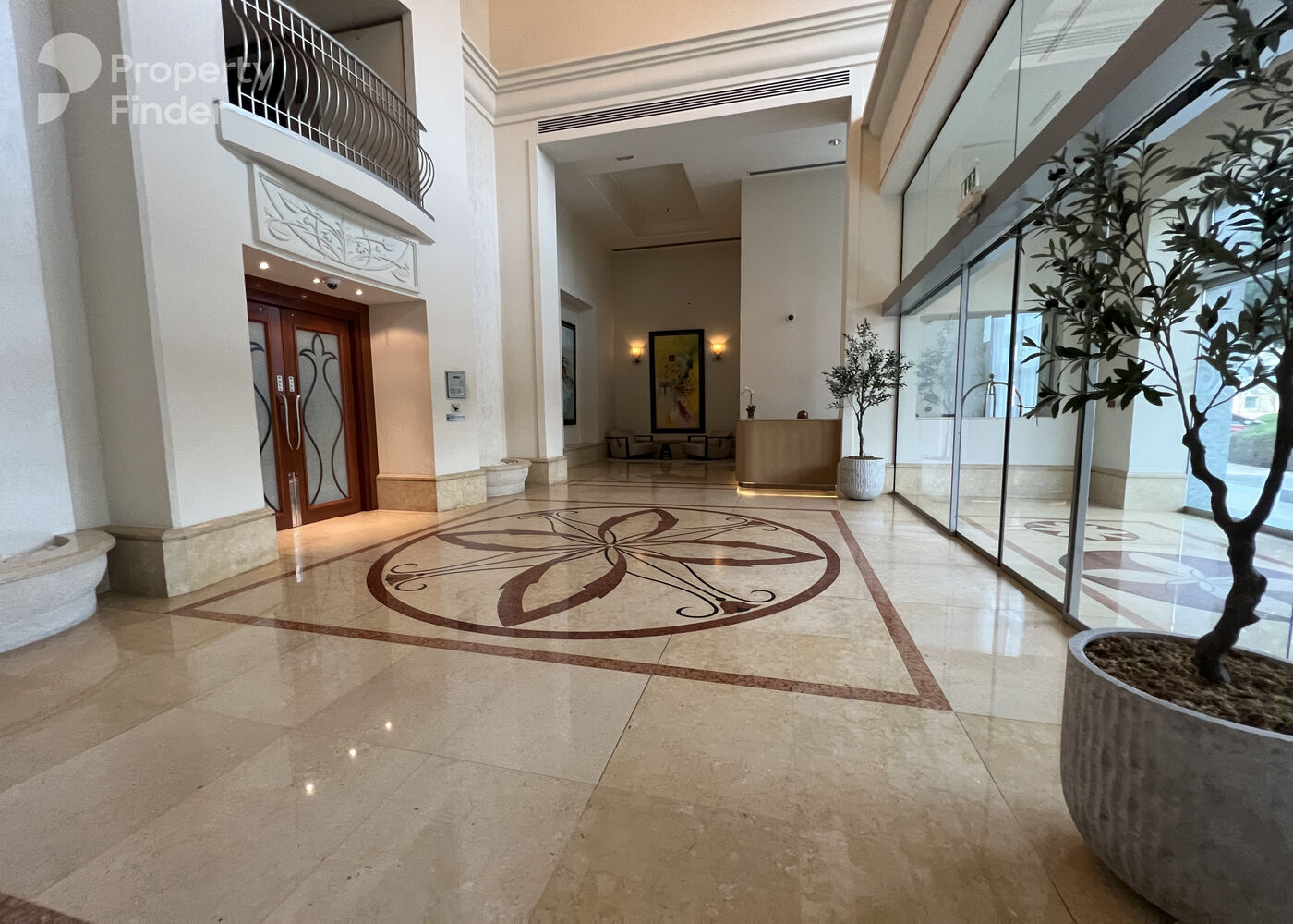 Gallery mosaic item small first