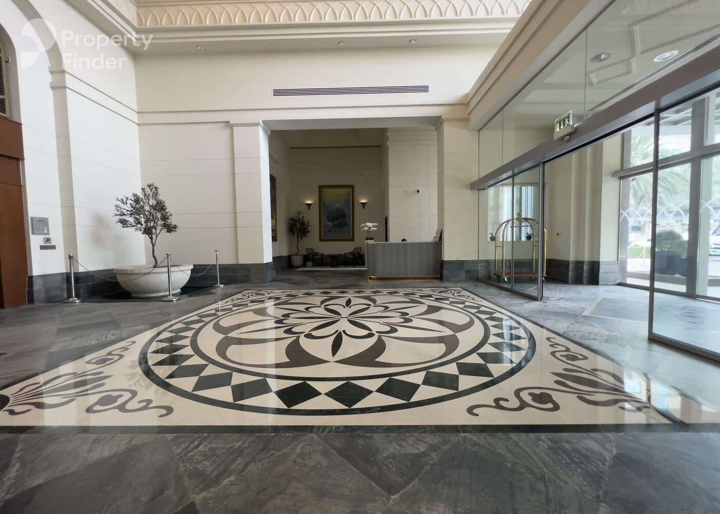 Gallery mosaic item small first