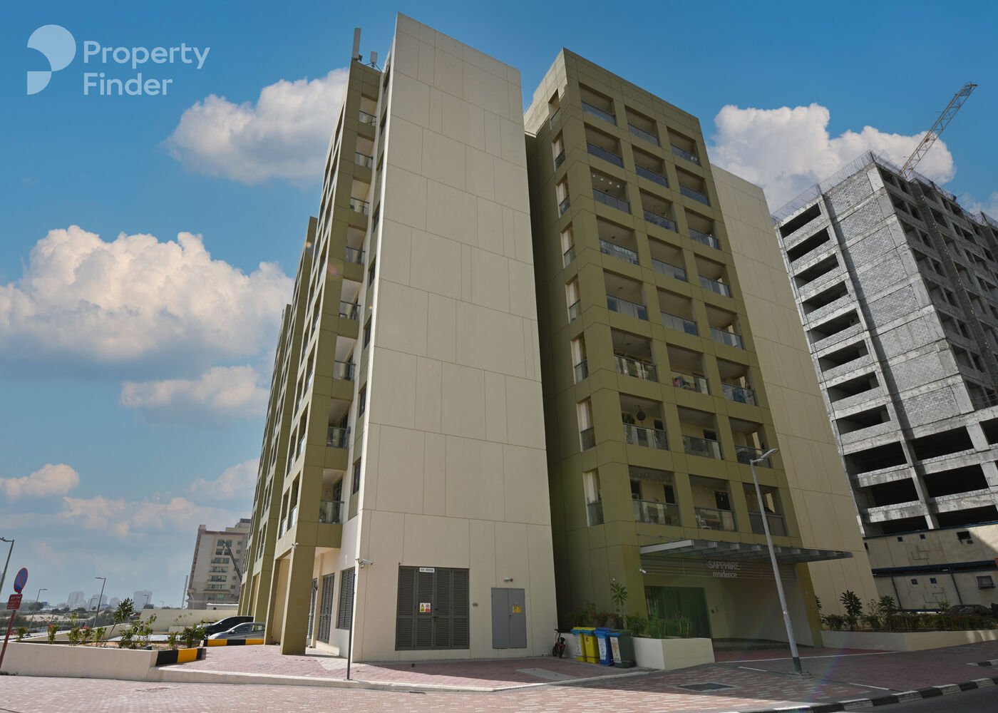 Gallery mosaic item small first