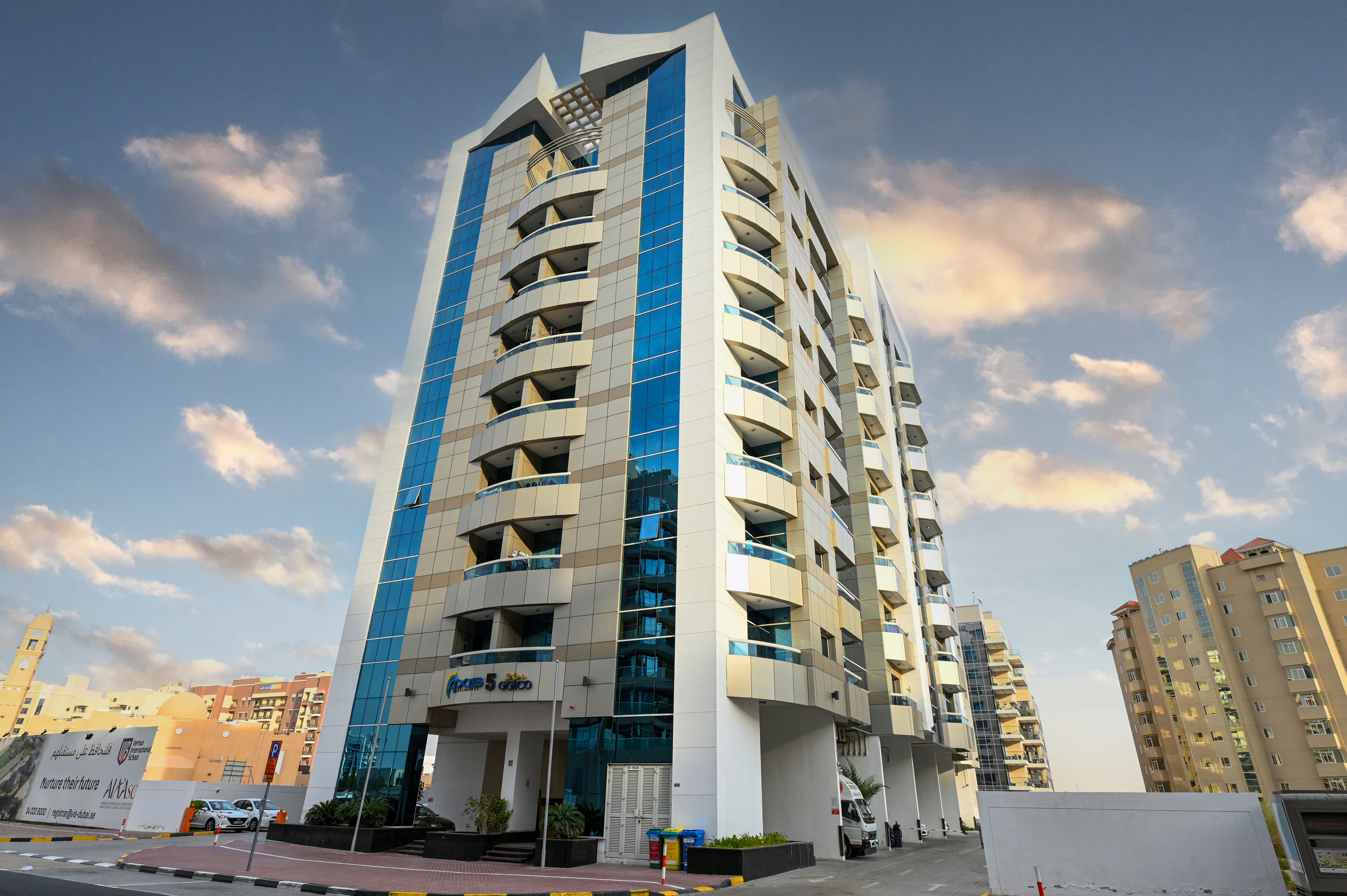 Axis Residence 5