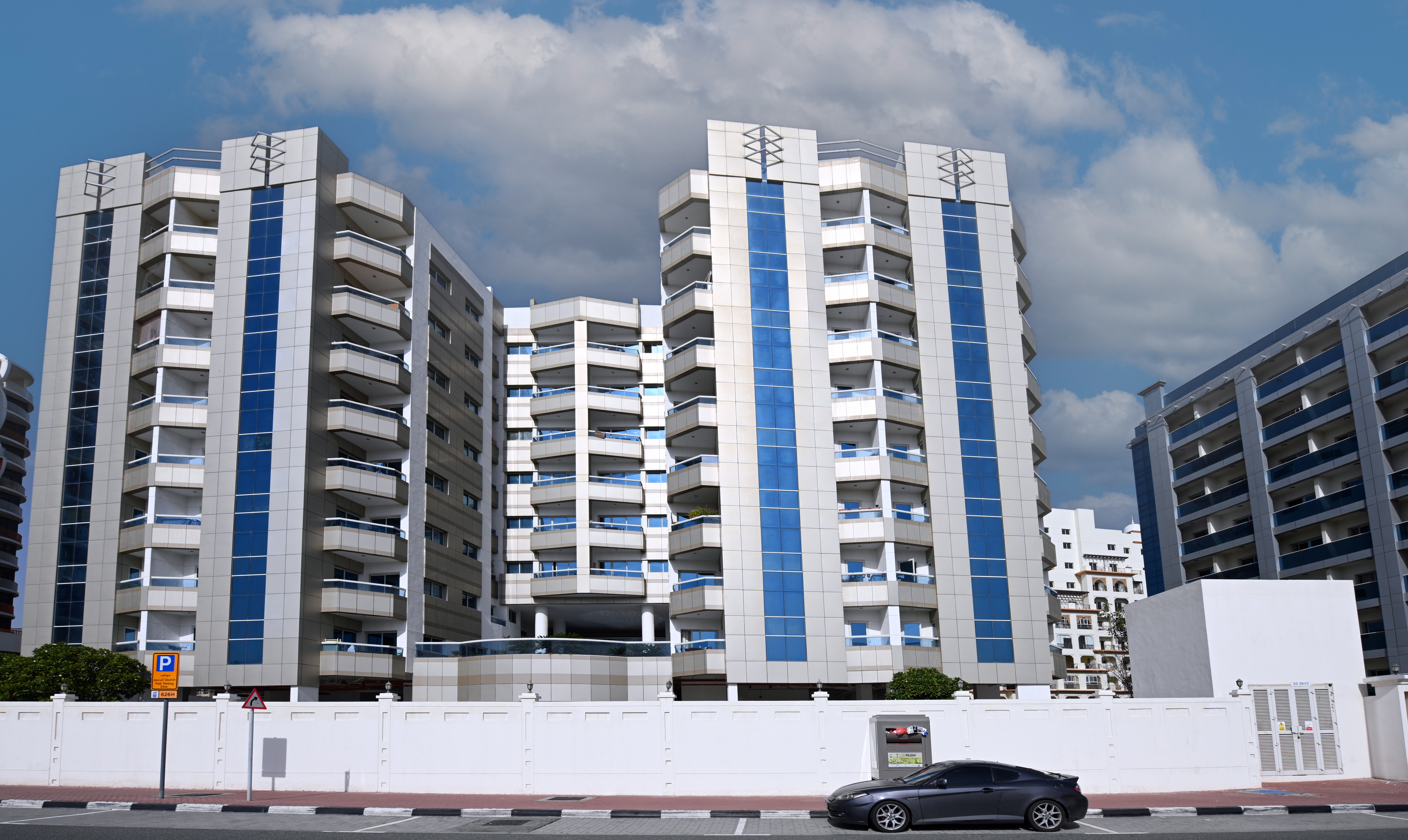Axis Residence 7