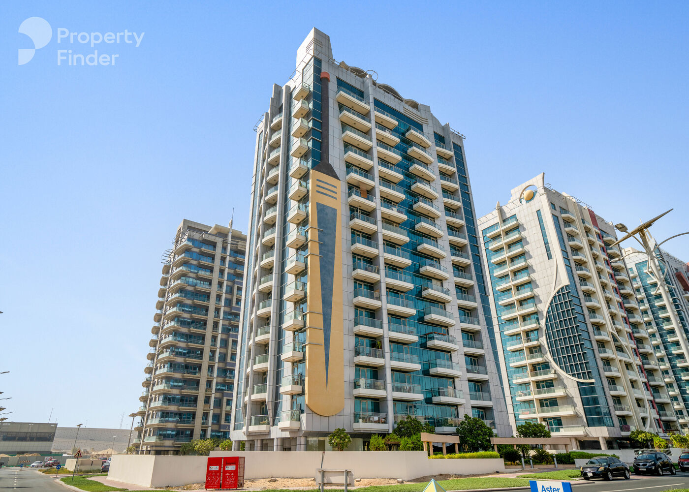 Gallery mosaic item small first