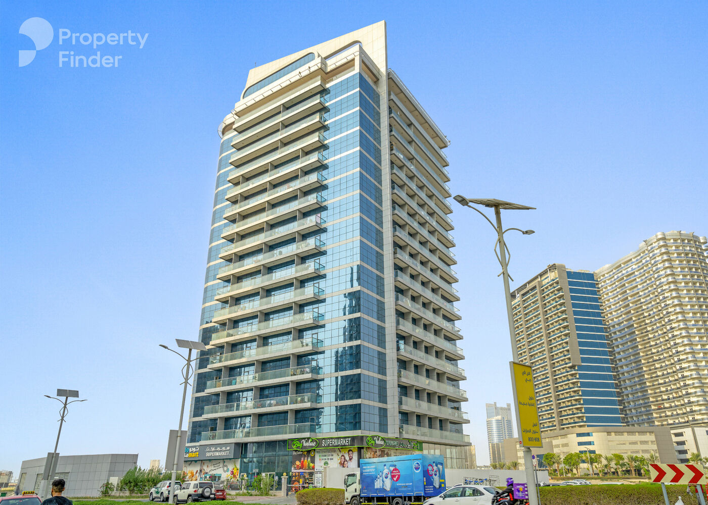 Gallery mosaic item small first