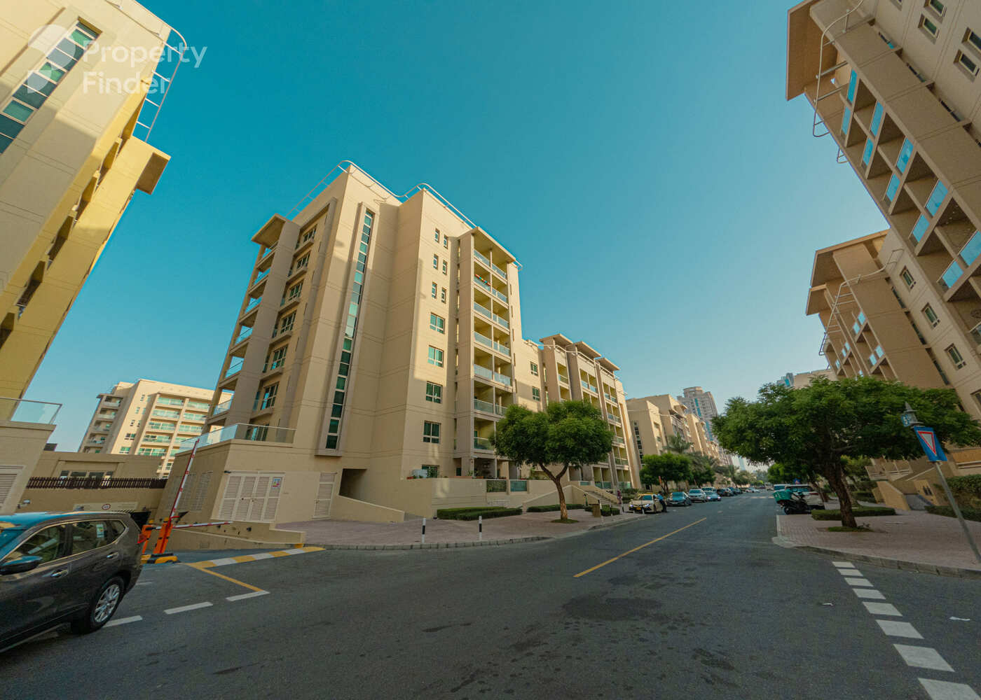 Gallery mosaic item small first