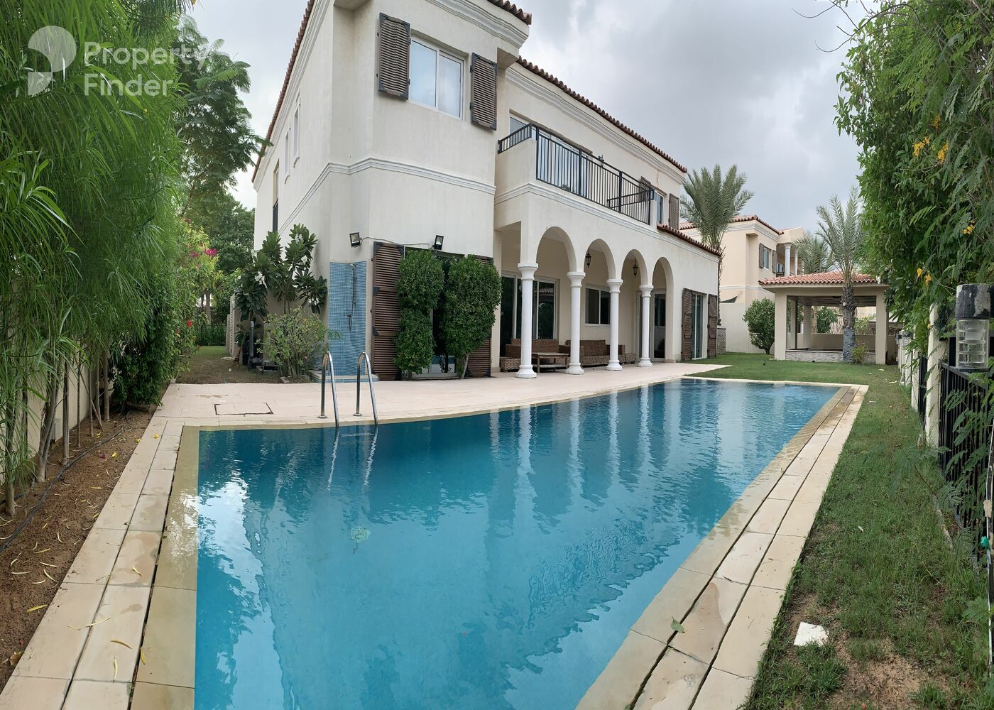 Gallery mosaic item small first