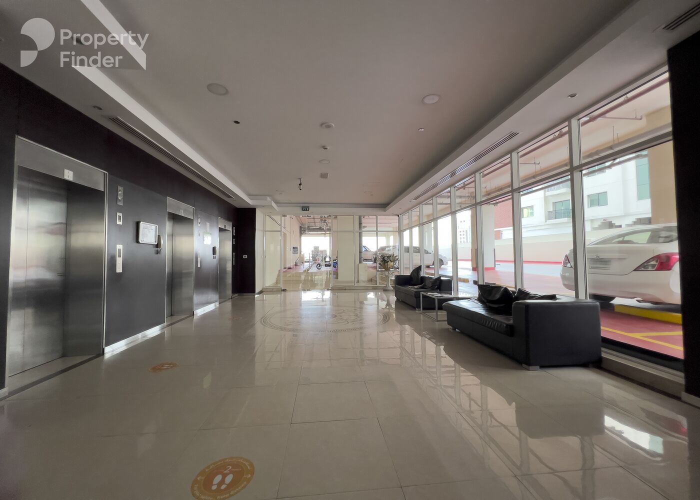 Gallery mosaic item small first