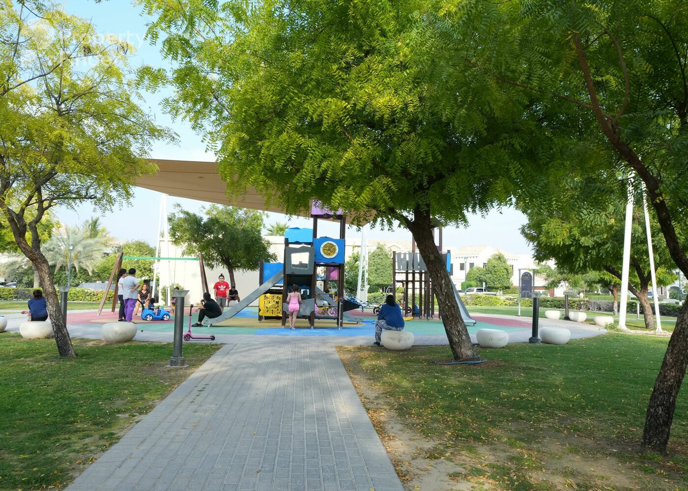 Gallery mosaic item small first