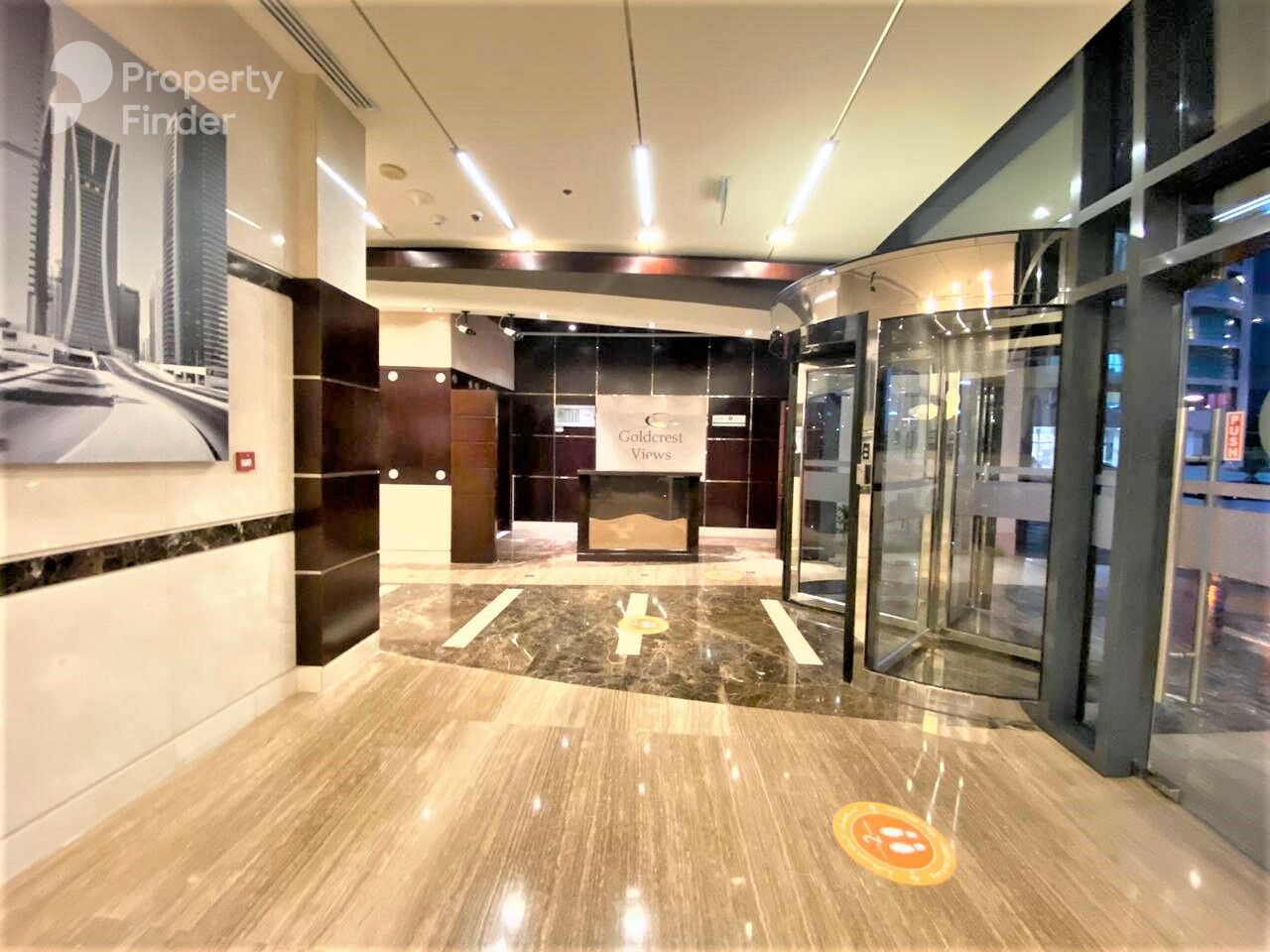 Gallery mosaic item small first