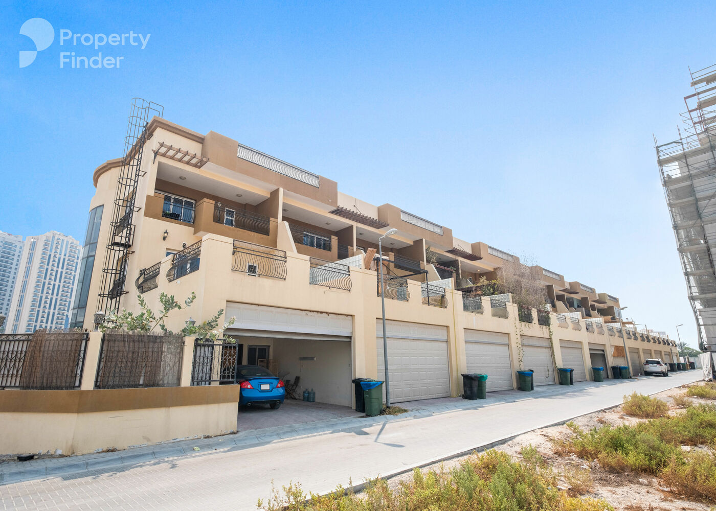 Gallery mosaic item small first