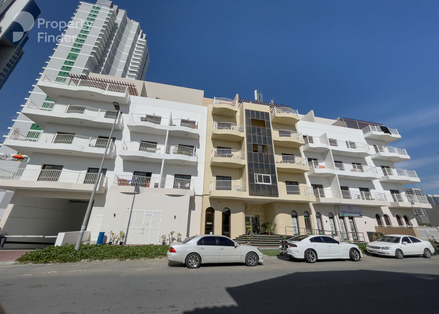 Gallery mosaic item small first