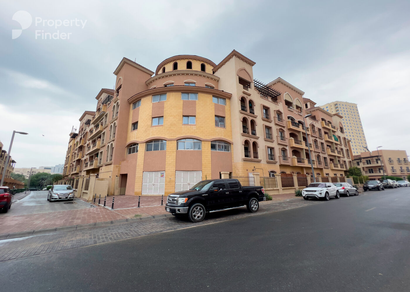 Gallery mosaic item small first