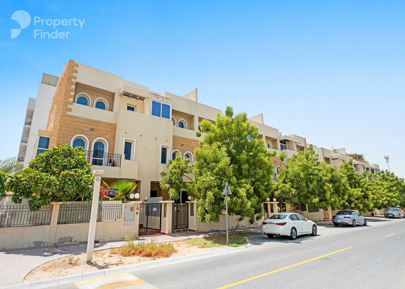 Gallery mosaic item small first