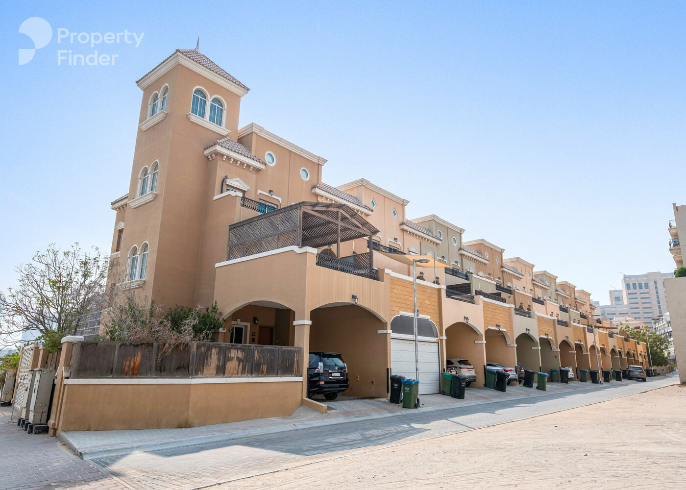 Gallery mosaic item small first