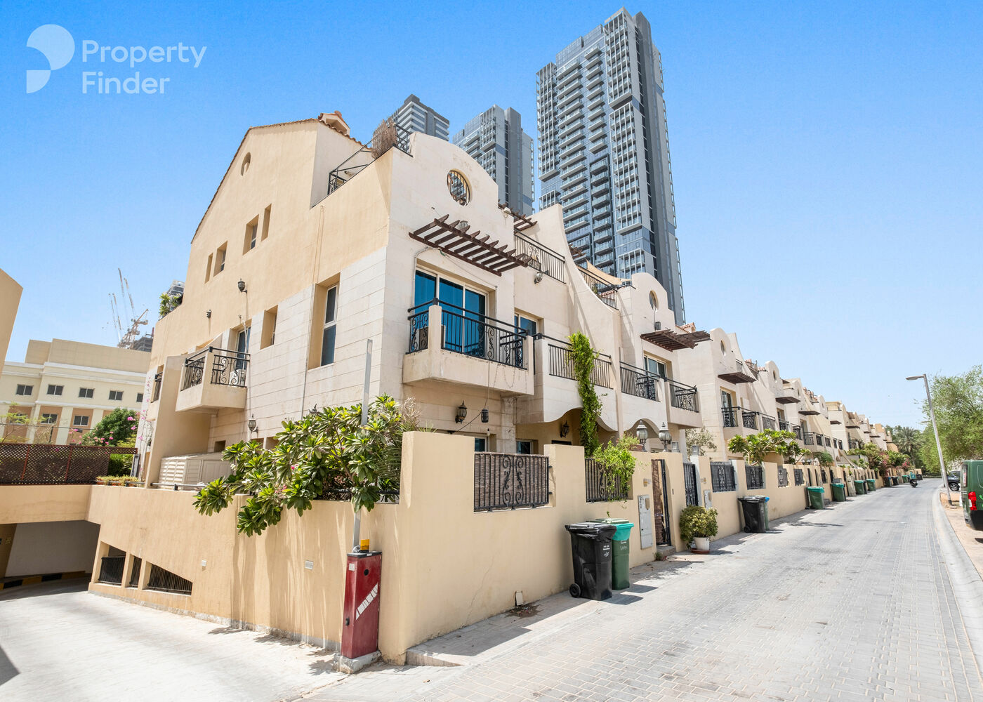 Gallery mosaic item small first