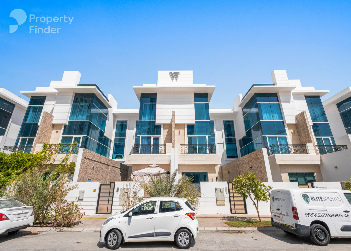 Gallery mosaic item small first