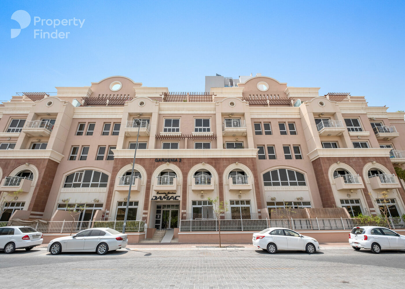 Gallery mosaic item small first