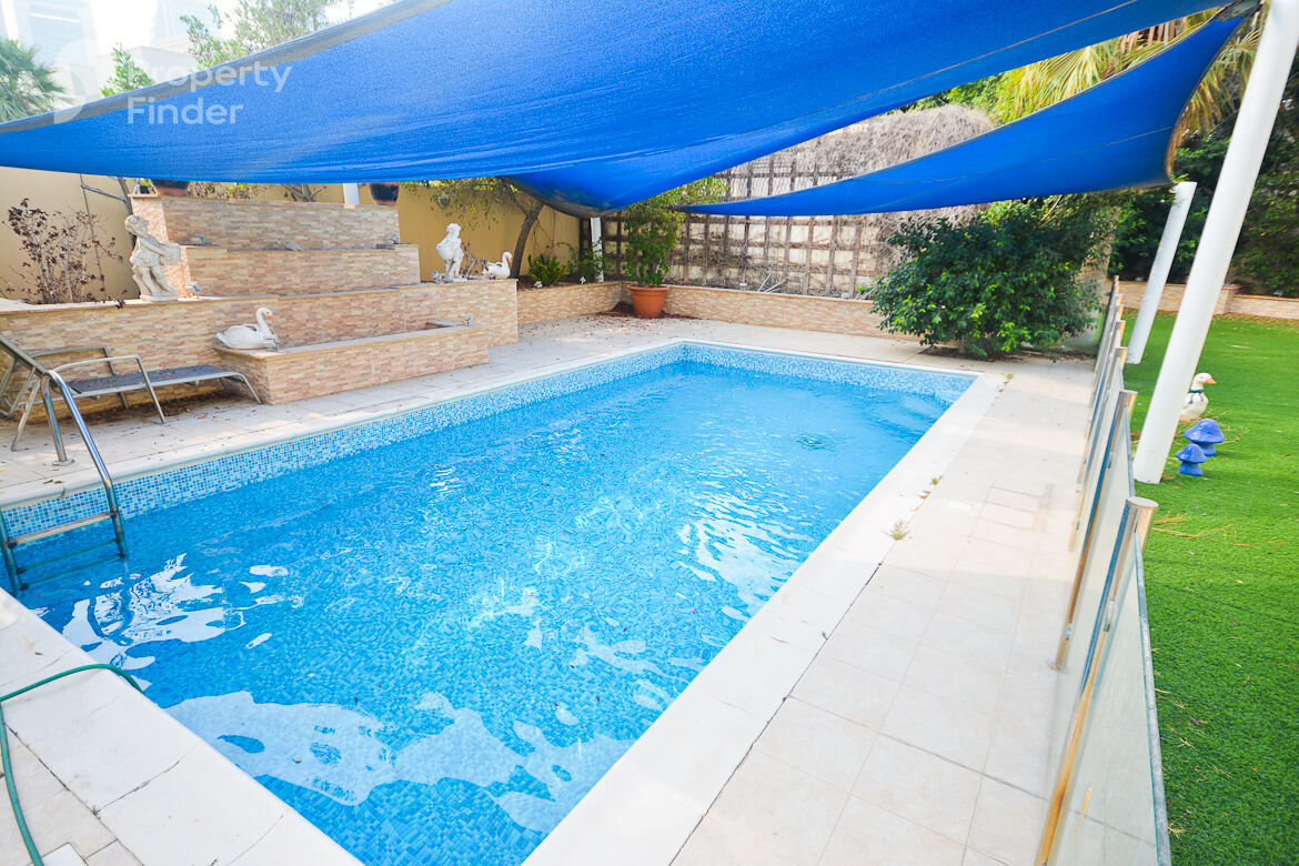 Gallery mosaic item large