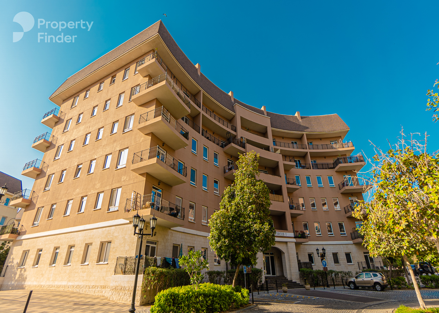 Gallery mosaic item small first