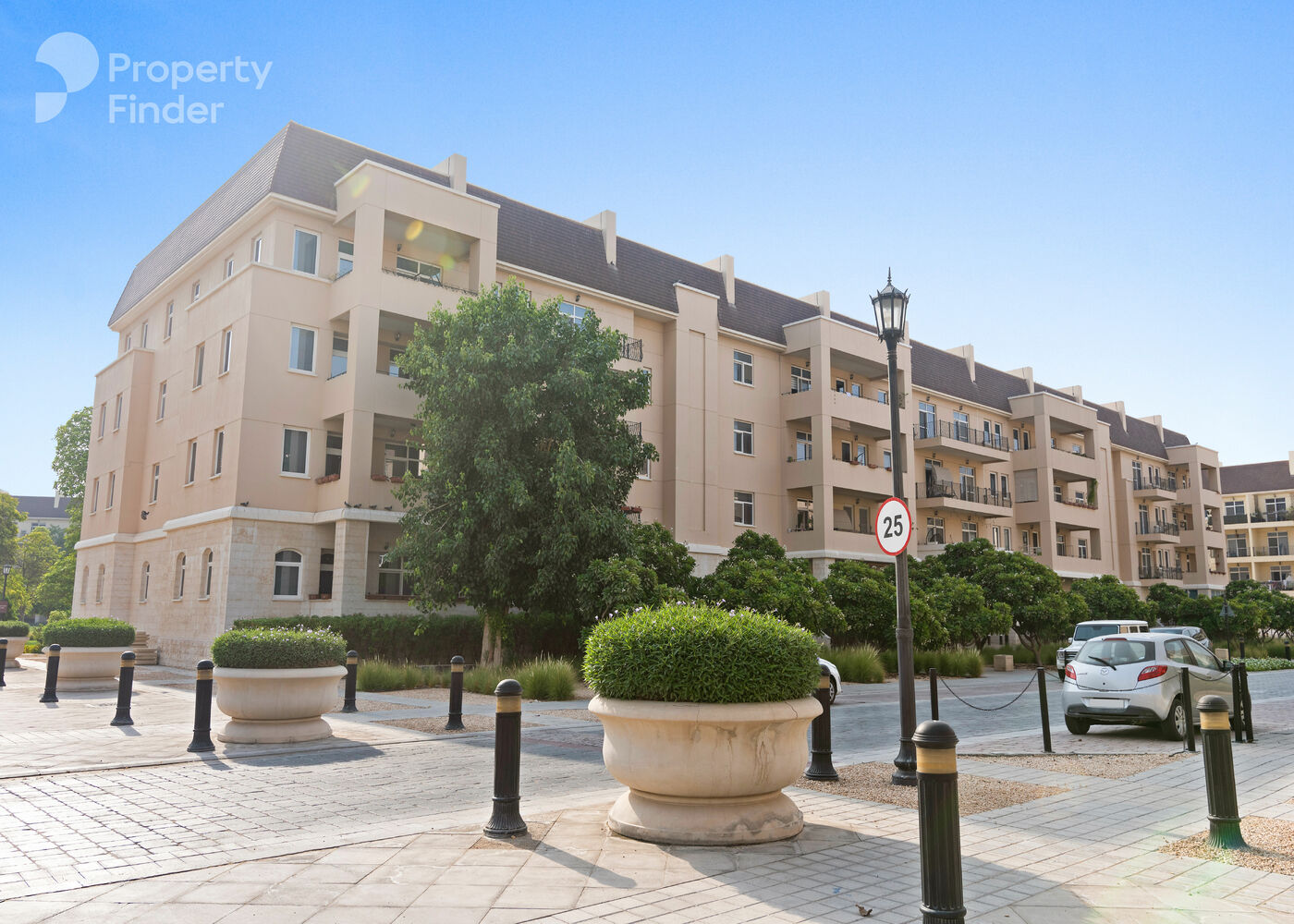 Gallery mosaic item small first