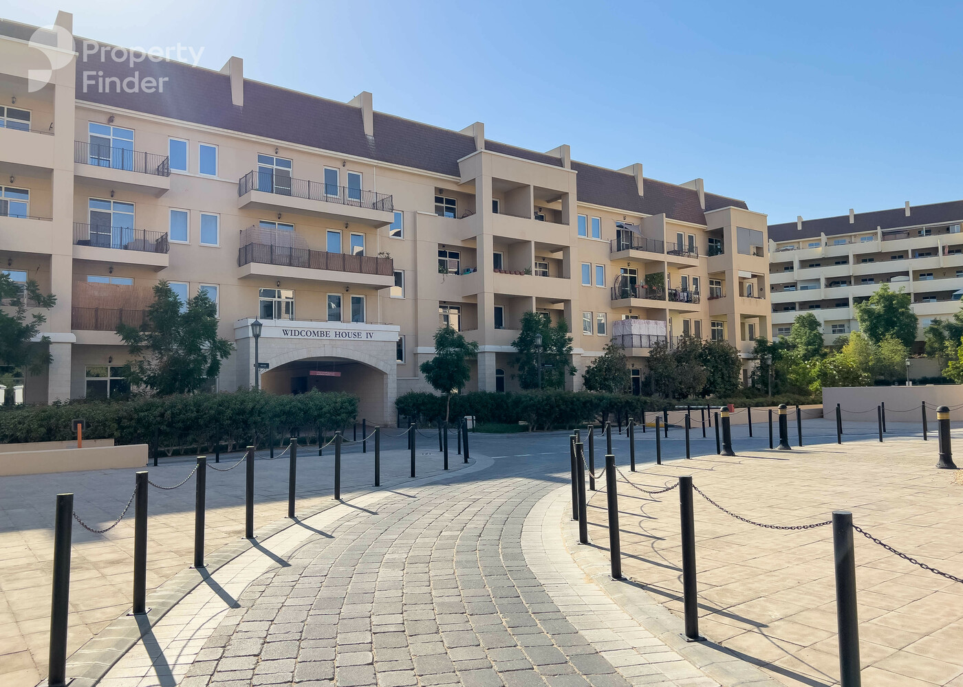 Gallery mosaic item small first