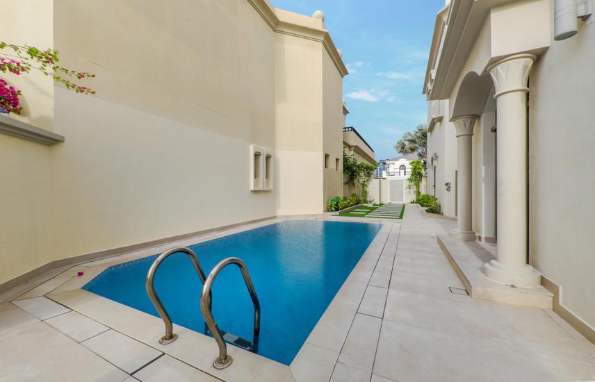 Signature Villas Frond M