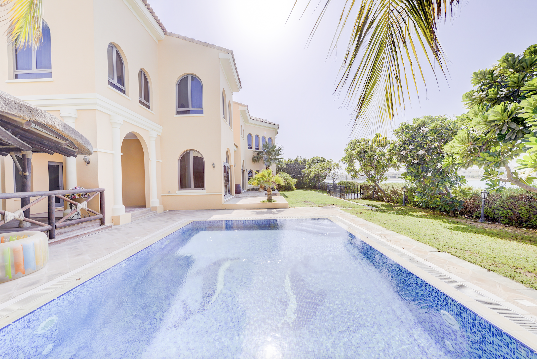 Signature Villas Frond B