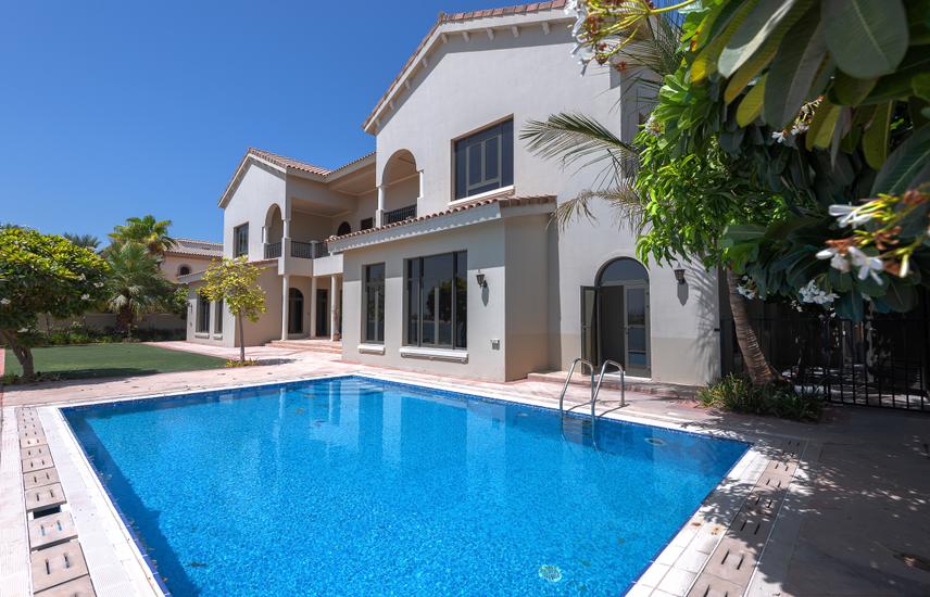 Signature Villas Frond K