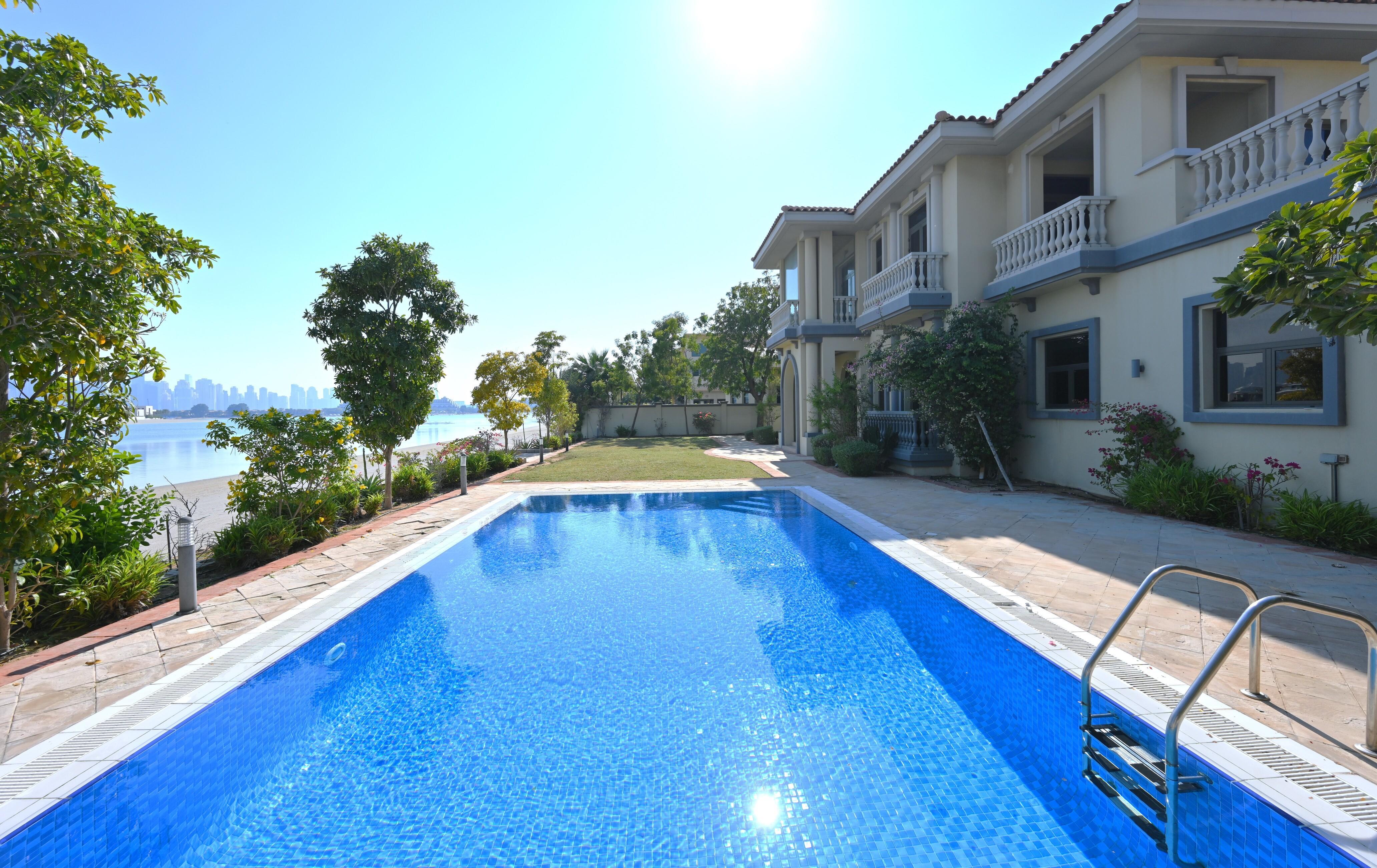 Signature Villas Frond L