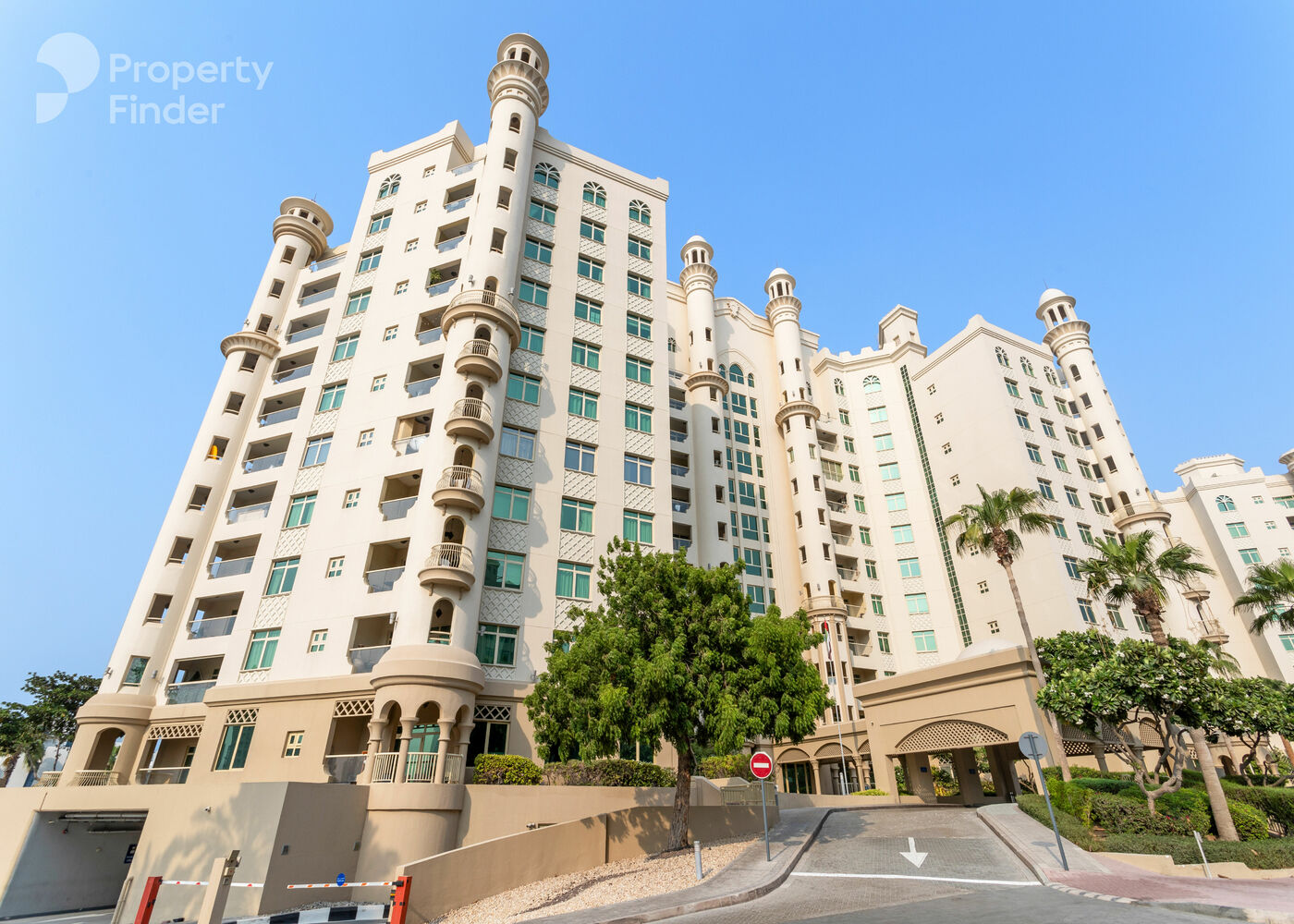 Gallery mosaic item small first