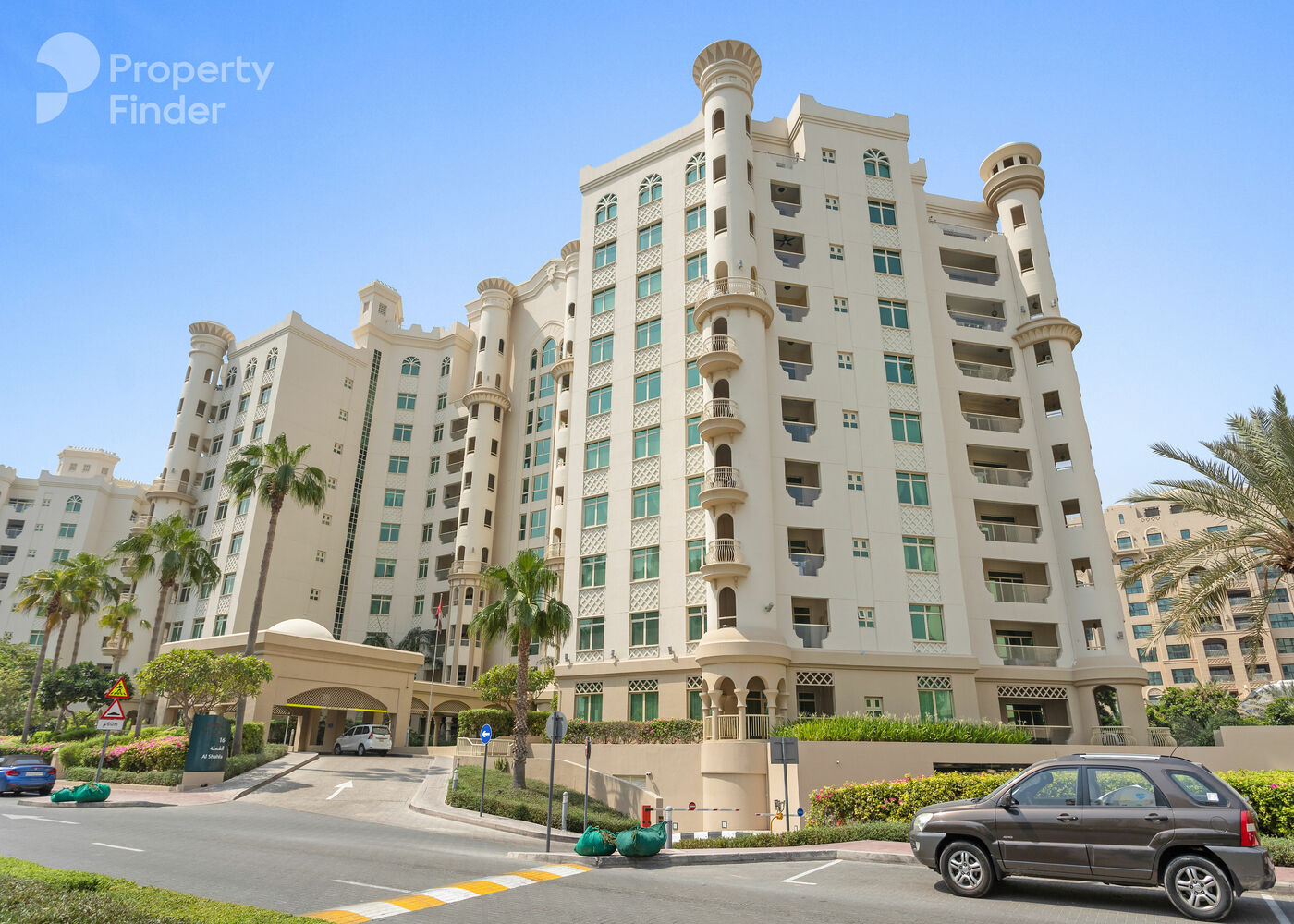 Gallery mosaic item small first