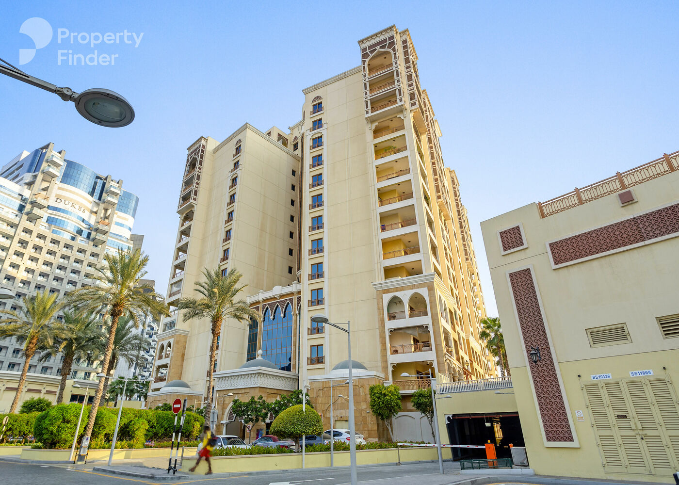 Gallery mosaic item small first