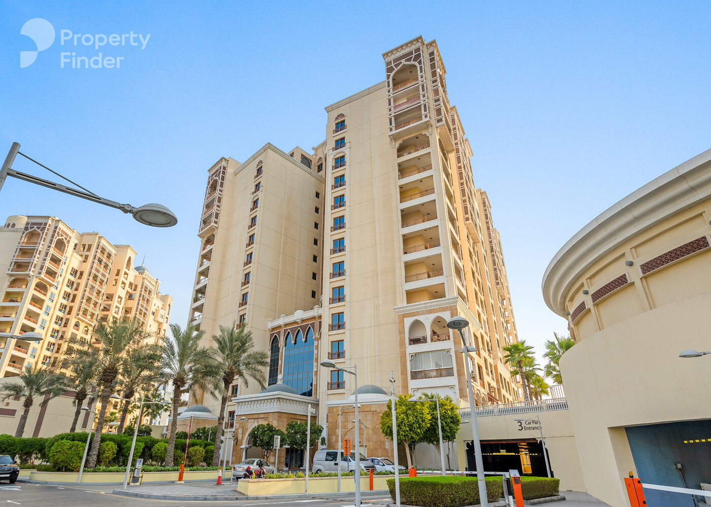 Gallery mosaic item small first