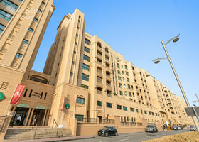 صورة لـ التصميم الخارجي للمبنى في الميل الذهبي 4