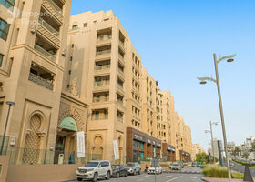 Golden Mile 8 Towers