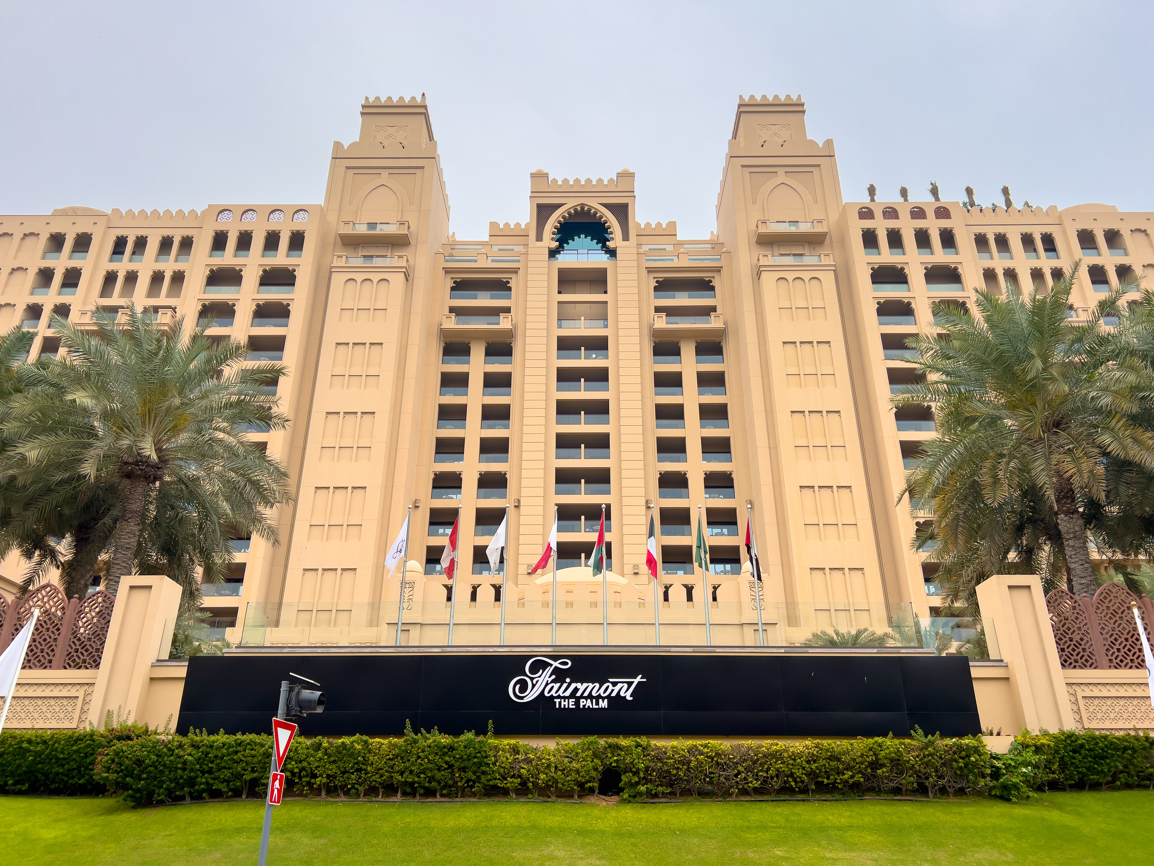 The Fairmont Palm Hotel & Resort