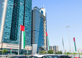 صورة لـ التصميم الخارجي للمبنى في فندق H